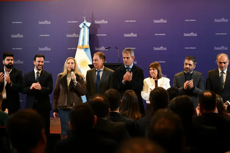karina-milei-se-mostro-diego-santilli-frente-los-legisladores